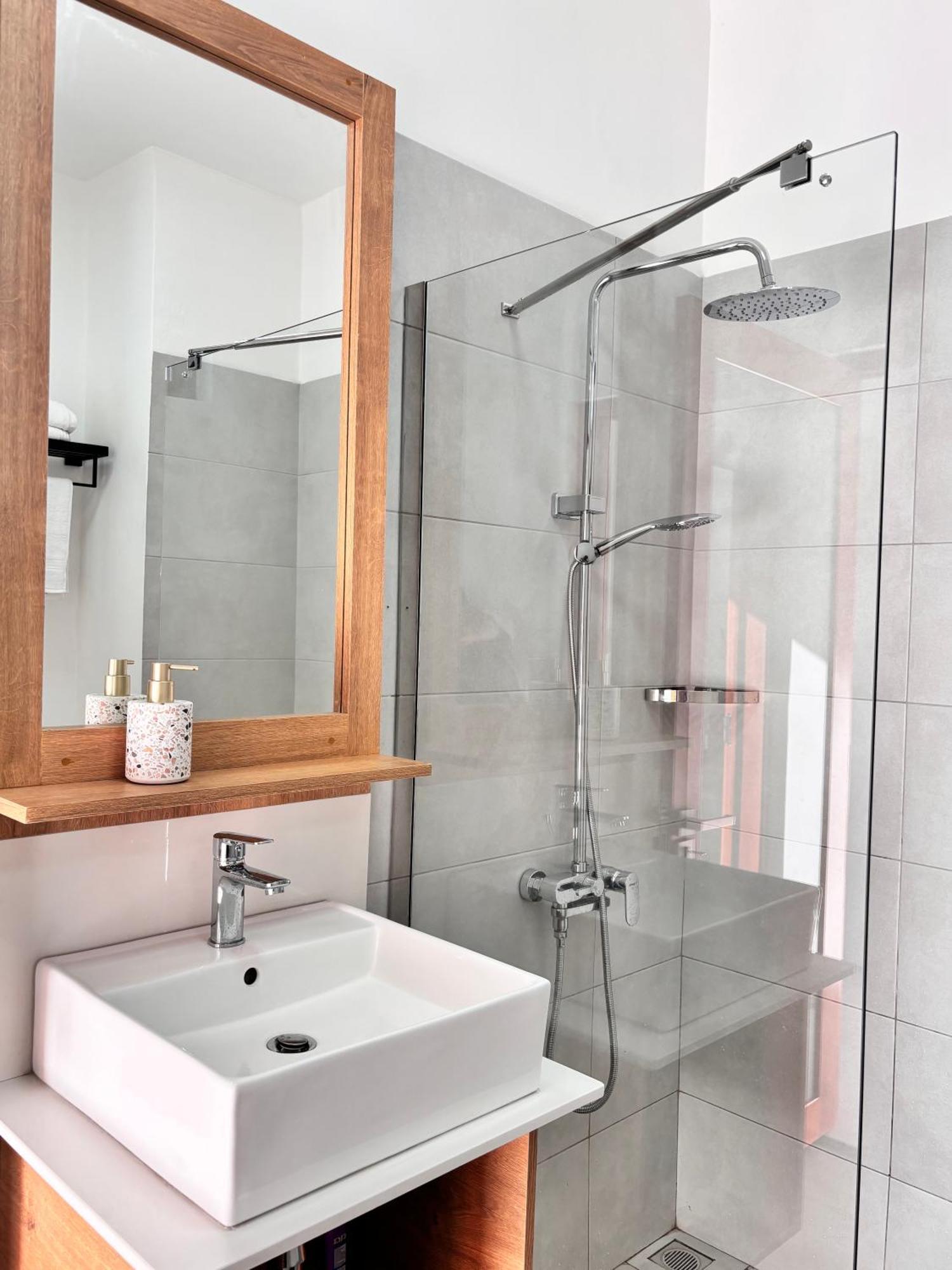 Maison Mont Choisy - One Or Two Bedrooms Apartment Trou-aux-Biches Eksteriør bilde
